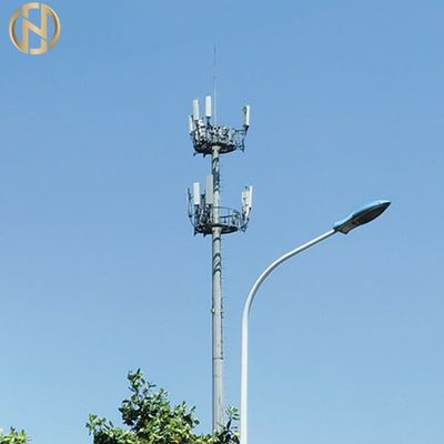 支承板によって取付けられる太陽街灯のポーランド人の多ピラミッド形の形の地面