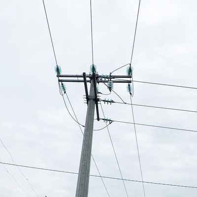 購入 12KV 35KVポーランド人の付属品は電力プロジェクトのための鋼鉄8000D十字の腕に電流を通しました online manufacture