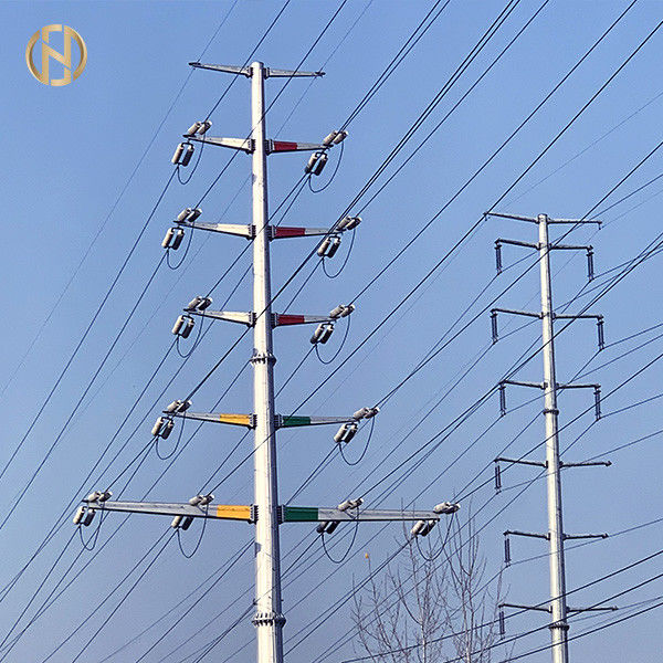 送電線は鋼鉄管状の電力ポーランド人に電流を通した
