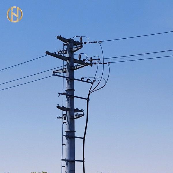 カスタマイズされたサイズの金属の電柱69KV 90FT鋼鉄電気Q460C