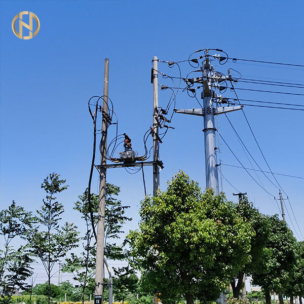 電流を通されたMonopole鋼鉄金属の電柱抵抗力がある3.5mmを巻く